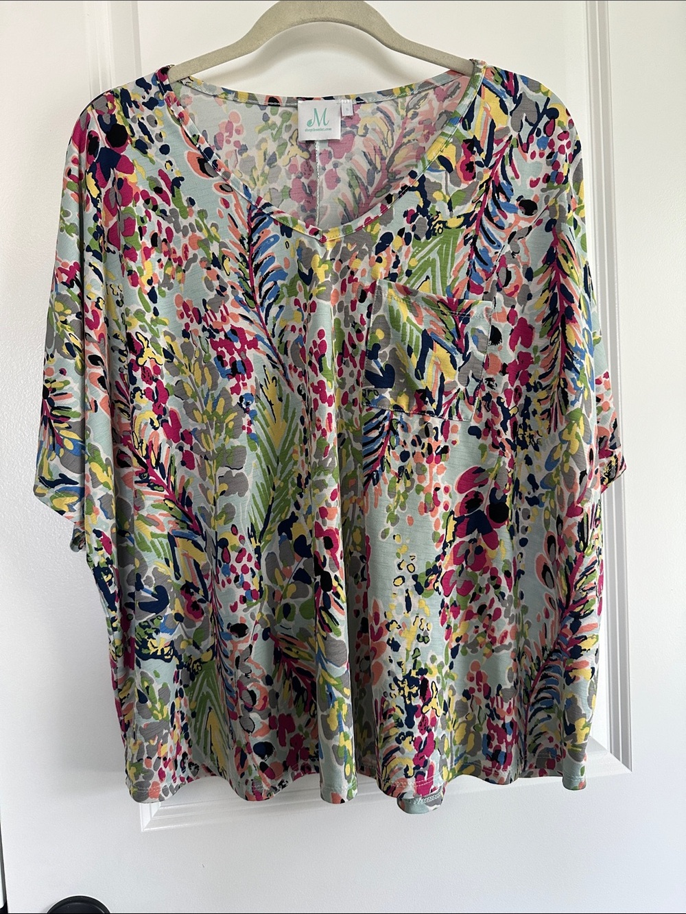 Women’s Floral Print V-Neck Pocket Top - multicolor
